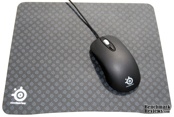 Steelseries_4HD_Mousepad_In_Use.jpg