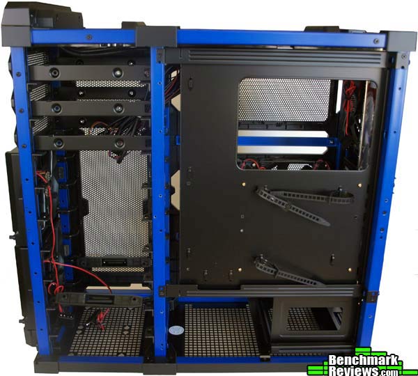Antec_Lanboy_Air_Right_Open.jpg