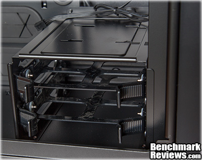 Corsair_350D_HDD_Bay.jpg