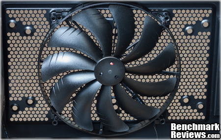 Corsair_Obsidian_650D_Top_Fan.jpg