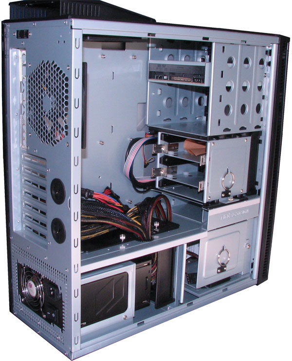 Antec P182 Internal Side View