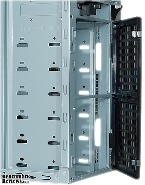 Antec_Two_Hundred_Case_FR_Fan_Mt.jpg