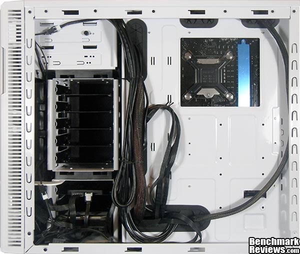 Fractal_Design_Define_R4_Arctic_White_Case_Build_Rear.JPG
