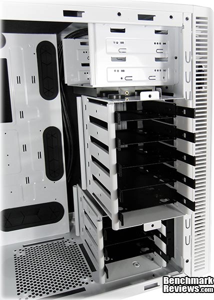 Fractal_Design_Define_R4_Arctic_White_Case_Interior_Front.jpg