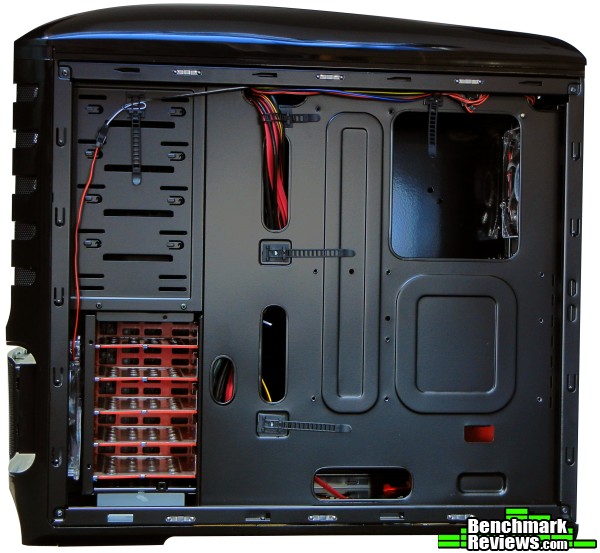 Sentey_Burton_Case_R_Int_003.jpg