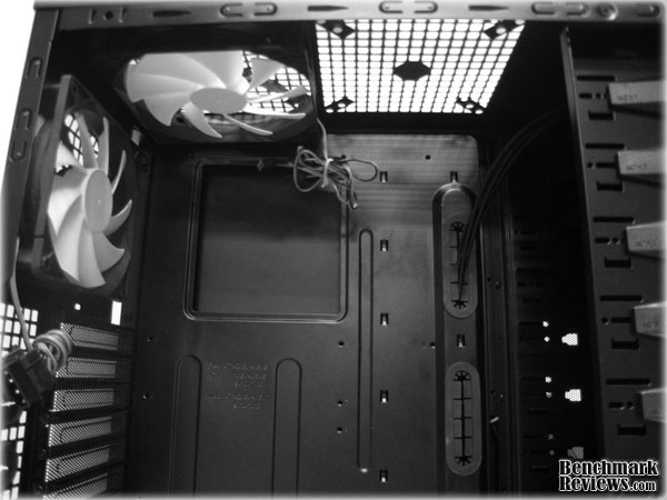 NZXT_Hades_InsideTopEmpty.jpg