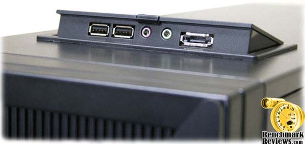NZXT_Whisper_IOpanel_open.jpg