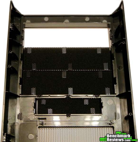 Antec_One_Hundred_Computer_Case_Int_Bezel_004.jpg