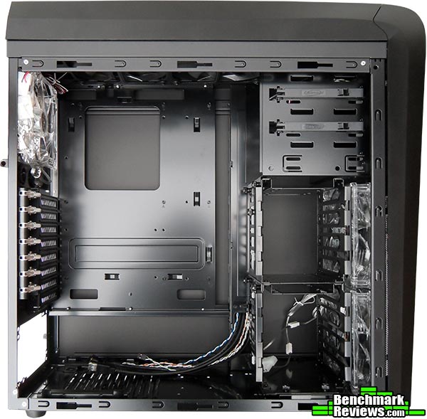 Lancool_PC-K63_Computer_Case_Inside.jpg
