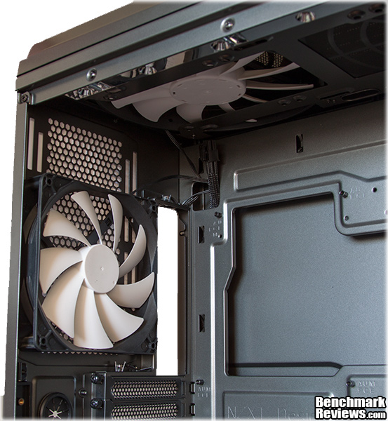 NZXT_Phantom_820_Corner_Fans.jpg