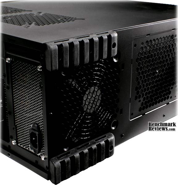 CM690-II_Advanced_Rubber_Feet.jpg
