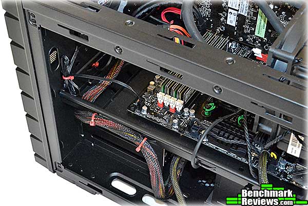 cooler_master_haf_xb_side_clearance.jpg