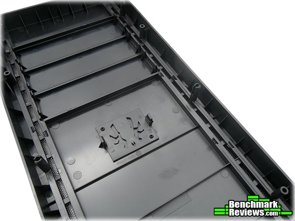 BitFenix_Shinobi_Window_Case_Front_Panel_Detailed.jpg