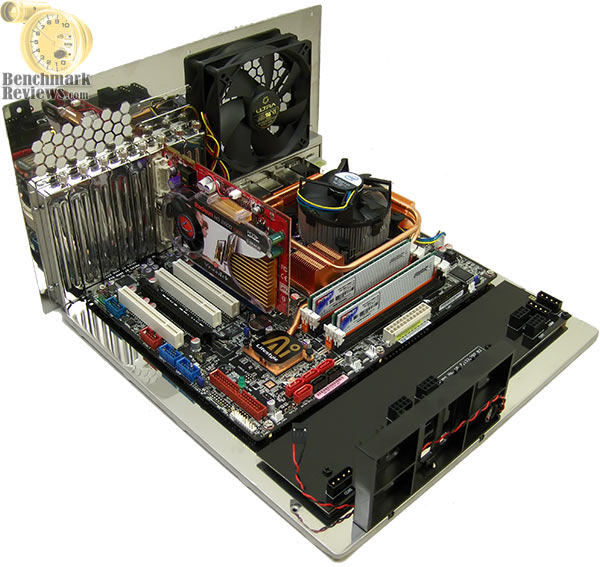 Ultra m998 Aluminum Mid-Tower ATX Case ULT40069