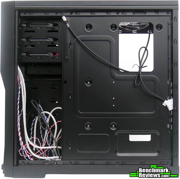 Thermaltake_Armor_A90_Mid_Tower_Cable_Management.jpg