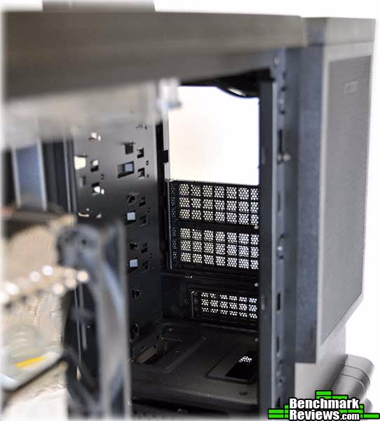 Thermaltake Level 10 GT 525 Bays