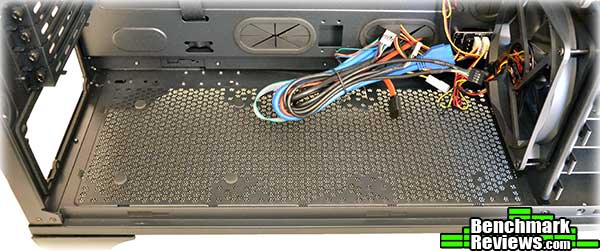 rosewill_blackhawk_ultra_power_supply_area.jpg