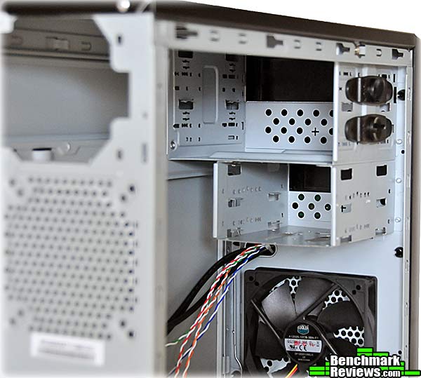 cooler_master_elite_343_interior_bays.jpg