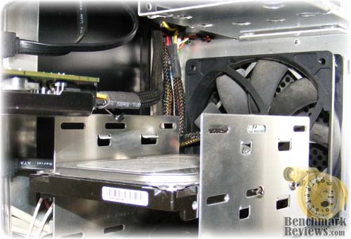 lian_li_pc7b_plusII_frontfan.jpg