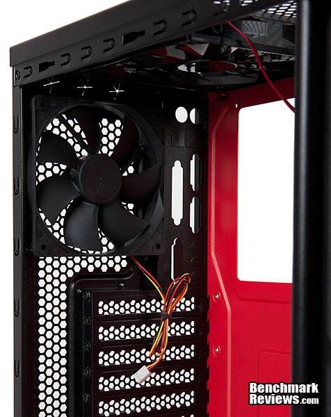 Rosewill_Ranger_009_TopBackFan.jpg