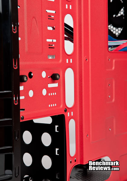 Rosewill_Ranger_038_CableChannel.jpg