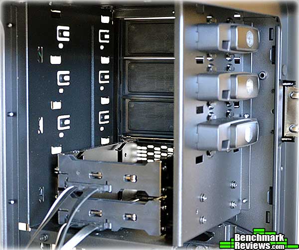 cooler_master_cosmos_ii_525_bays.jpg