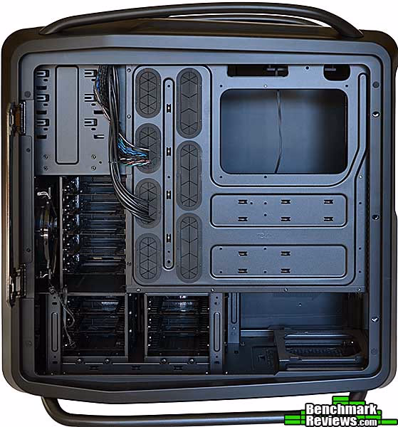 Cooler Master Cosmos Ii Behind Mb
