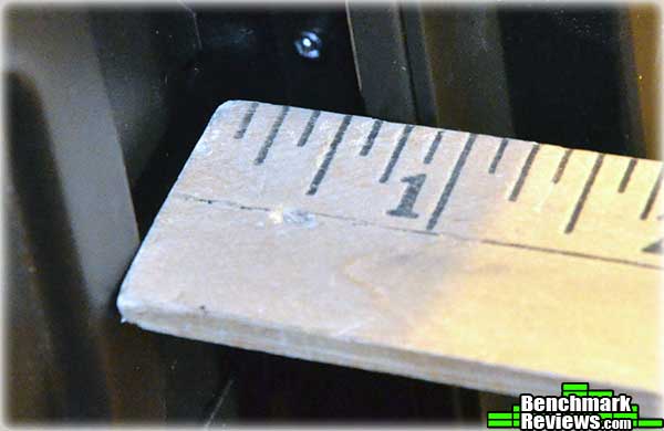 cooler_master_cosmos_ii_cable_clearance.jpg