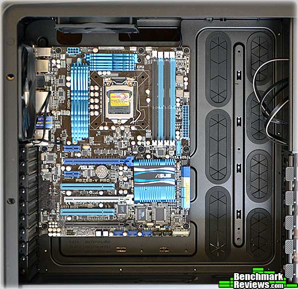 cooler_master_cosmos_ii_mb_mounted.jpg