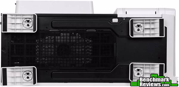 Thermaltake Lvl10 GT SE, bottom view