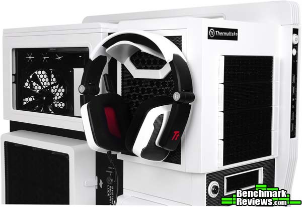 Thermaltake_Lvl10_GT_SE_Headphones.jpg