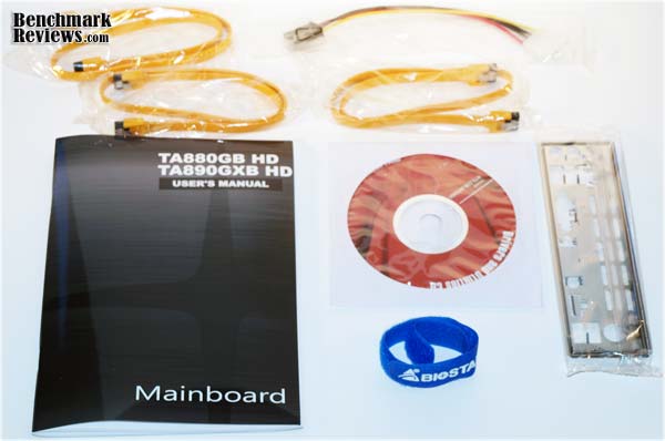Biostar_TA890GXB-HD_Accessories1.jpg
