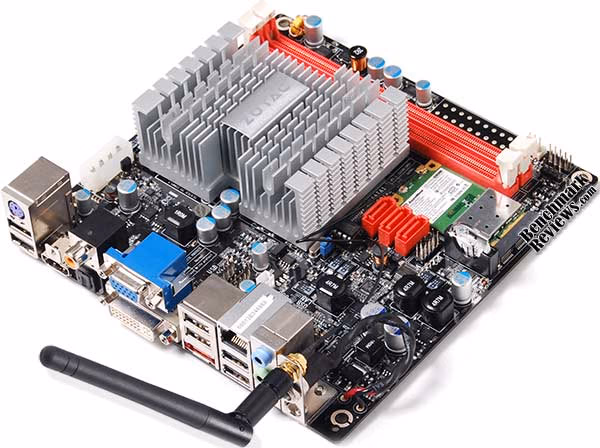 ZOTAC IONITX A U, corner view