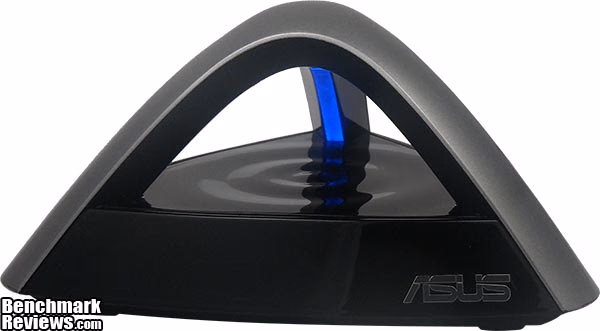 ASUS EA N66 Wireless N450 Ethernet Adapter Light01