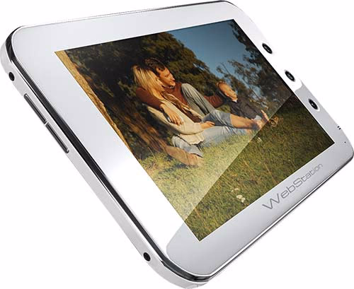Camangi WebStation Tablet PC, corner view