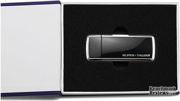 Super-Talent_USB-3.0-RAIDDrive_Packaged.jpg